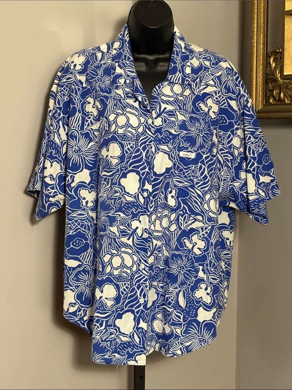 Chic VINTAGE Size 20 Blue & White Floral Button Up Hawaiian Shirt